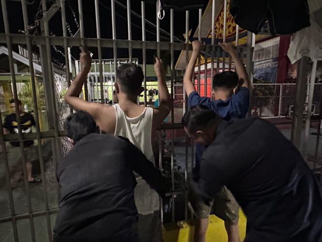 
					Wujud Komitmen Berantas Halinar, Lapas Pekanbaru Gelar Razia Kamar Hunian Warga Binaan