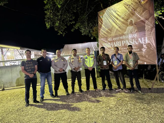 
					Polsek Kuantan Tengah Amankan Pelaksanaan Ibadah Jumat Agung dan Paskah 2025 Di Gereja St. Antonius Padua Teluk Kuantan