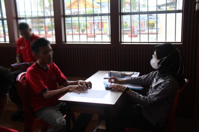 
					Lapas Kelas IIA Pekanbaru Gelar Sidang Litmas bagi Warga Binaan, Bapas Kelas I Pekanbaru Turun Langsung