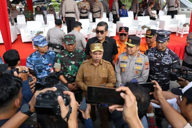 
					Apel Kesiapan Penyelenggara Jambore Karhutla tahun 2025 di gelar dihalaman kantor gubernur Riau