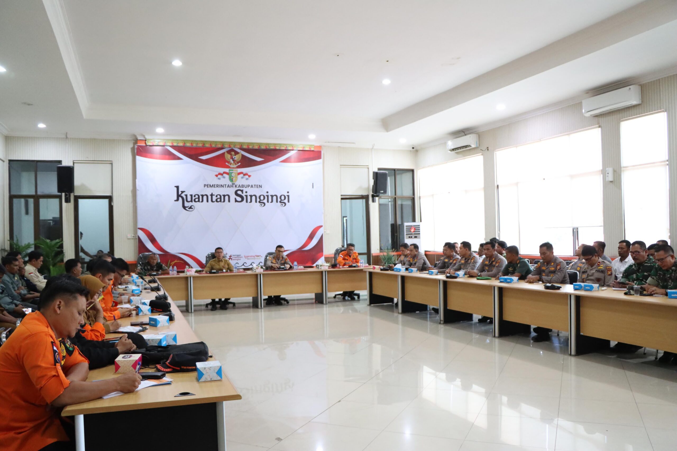 Polres Kuansing Rapat Koordinasi Kesiapsiagaan Penanggulangan Bencana Karhutla Tahun 2025: Tegaskan Komitmen Sinergi Lintas Sektor Di Kuansing