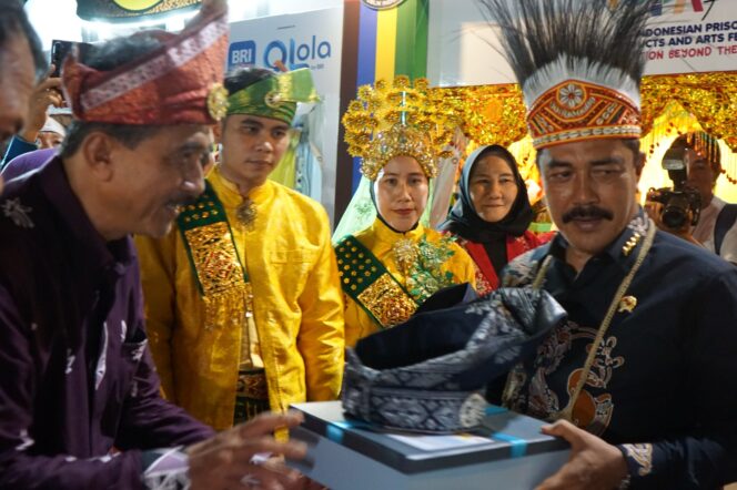 
					Panggung Kreativitas dan Harapan dari Balik Jeruji, Karya Warga Binaan Riau Bersinar di IPPA Fest 2025