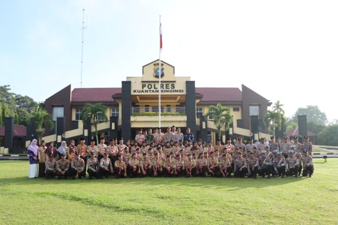 
					Polres Kuansing Gelar Apel Pelepasan Peserta Jambore Karhutla Kabupaten Kuantan Singingi Tahun 2025