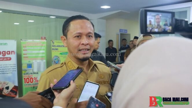 
					Tegaskan Evaluasi setiap pekan,WaliKota Pekanbaru Pastikan Target Infrastruktur Tercapai