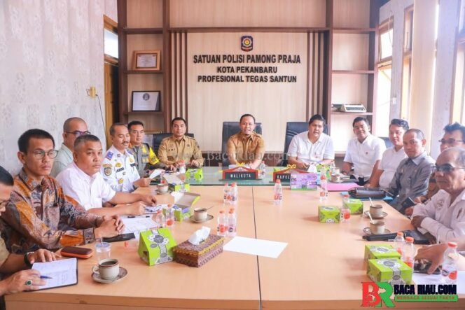 
					Usai Dimediasi, Wako Pekanbaru Pastikan Persoalan Pengelolaan Parkir Pasar Induk AKAP Rampung