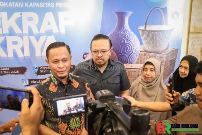 
					Wako Pekanbaru Buka Kegiatan Peningkatan Kapasitas Pegiat Ekonomi Kreatif Kriya 