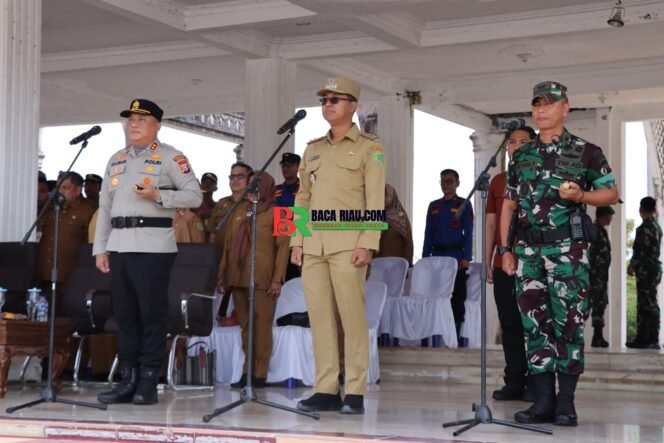 
					Kapolres Rohil Bersama Bupati dan Dandim O321, Pimpin Apel Kesiapsiagaan Penanggulangan Karhutla