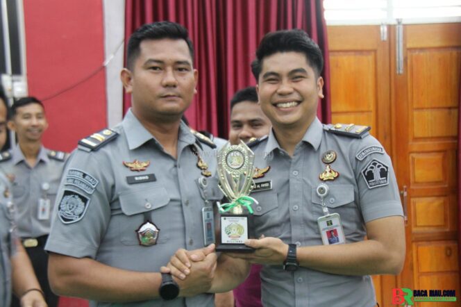 
					Apresiasi Prestasi, Lapas Pekanbaru Bagikan Hadiah Kepada Pegawai dan Warga Binaan Pemenang Lomba HBP Ke-61