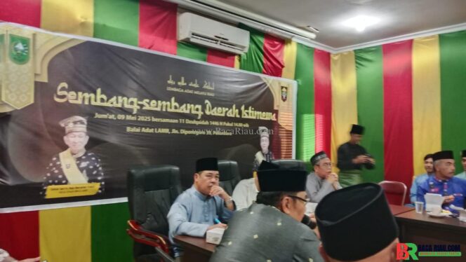 
					Semakin Menguat Dari Berbagai Elemen masyarakat,LAMR Dukung Gerakan Riau Daerah Istimewa