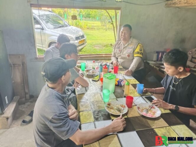 
					Polsek Hulu Kuantan Laksanakan Minggu Kasih, Serap Aspirasi dan Perkuat Harkamtibmas Dalam Ops Pekat LK 2025