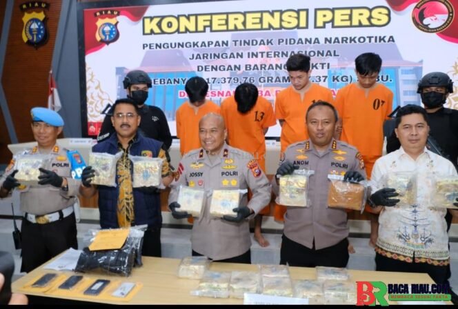 
					Ditresnarkoba Polda Riau Gagalkan 17,37Kilogram Shabu Jaringan Internasional 