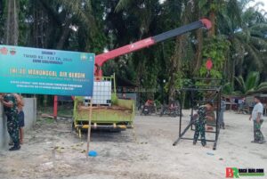 Usai Dirakit, Tower Tangki Manunggal Air Bersih Dimobilisasi ke Lokasi Sasaran