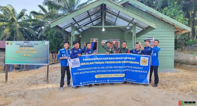 
					Kodim 0303 Bengkalis dan STTP Fasilitasi Instalasi Listrik Gratis Bagi Masyarakat Mandau