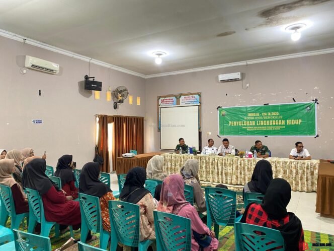 
					Satgas TMMD Tajak Penyuluhan Lingkungan Hidup di Desa Simpang Padang