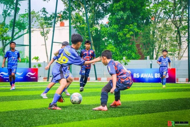 
					Soccer Tournament 2025,Wali Kota Beri Semangat Peserta Mini Soccer 