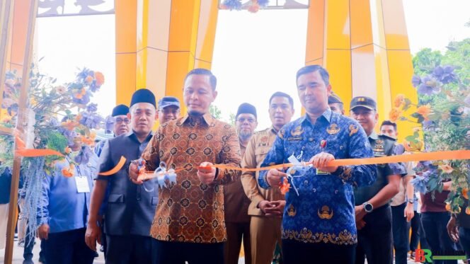 
					Pekanbaru Job Fair 2025, Wako : Komitmen Mengurangi Pengangguran Terbuka