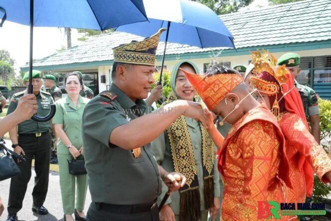 
					‎Pengarahan Danrem 031/ Wirabima Kepada Seluruh Prajurit Persit Yonif 132/BS