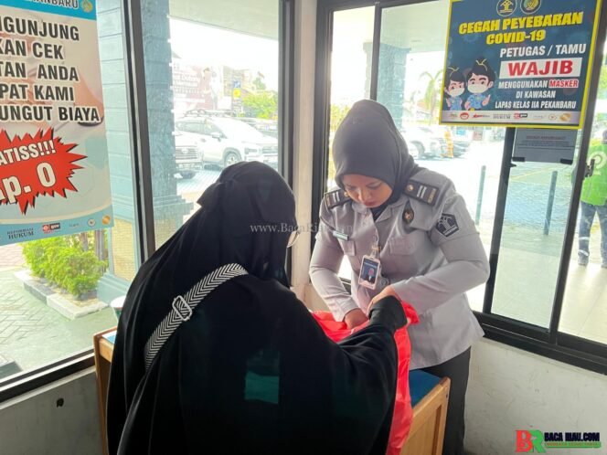 
					Lapas Kelas IIA Pekanbaru Tingkatkan Deteksi Dini Penyelundupan, Komitmen Lakukan Penggeledahan Pengunjung dan Barang Bawaan