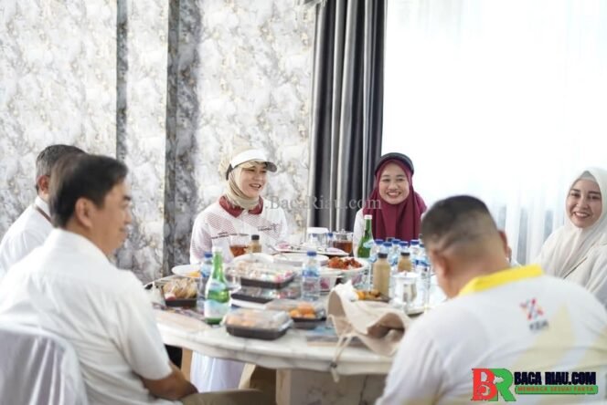 
					Ilhammi, S.Tr.Keb, Ketua DPRD Rokan Hilir, Hadiri Event Nasional Bakar Tongkang