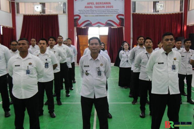 
					Lapas Pekanbaru Ikuti Apel Bersama Pegawai di Lingkungan Kemenko Bidang Hukum HAM Imipas, Kemenkum, Kemenham, serta Kemenimipas