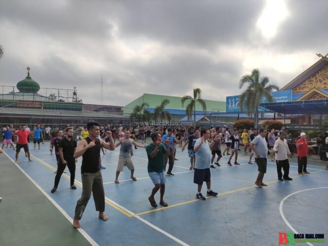 
					Dibalik Jeruji, Tidak Halangi Semangat Warga Binaan Lapas Pekanbaru Salurkan Bakat Bermusik
