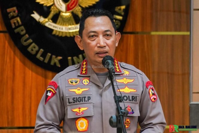
					Kapolri Tegaskan Robot Polisi Tak Gunakan Anggaran Negara: “Masih Uji Coba, Kita Ikuti Negara Maju”