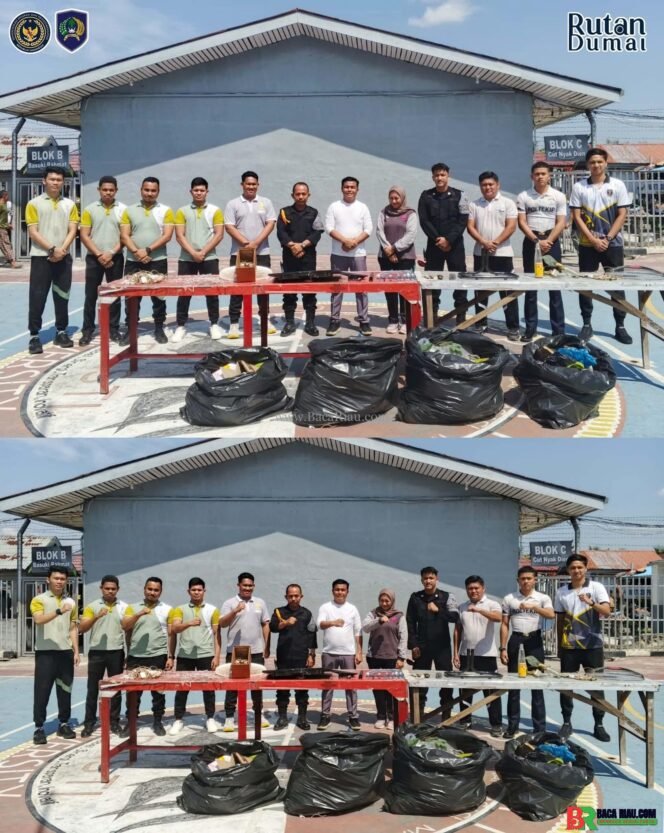 
					Ciptakan Lingkungan Sehat dan Aman, Rutan Dumai Lakukan Fogging & Razia Simpatik