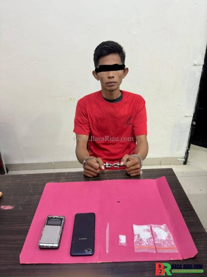 
					Polres Rokan Hulu Tangkap Pengedar Narkoba, 13,04 Gram Sabu Diamankan