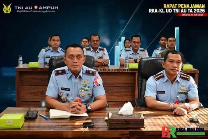 
					Danlanud Roesmin Nurjadin Ikuti Rapat Penajaman Penyusunan Rencana Kerja dan Anggaran RKA-KL