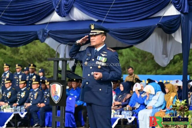 
					Hari Bakti Ke -78 TNI AU,Kolonel Pnb Adhi Safarul Akbar Pimpin Upacara 