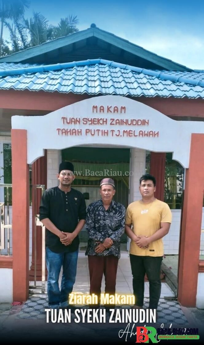 
					Randi Kurniawan,Ziarah Makam Tuan Guru Syekh Zainuddin,Tuan guru syekh ona Latif dan tuan syekh Judo di tanah putih 