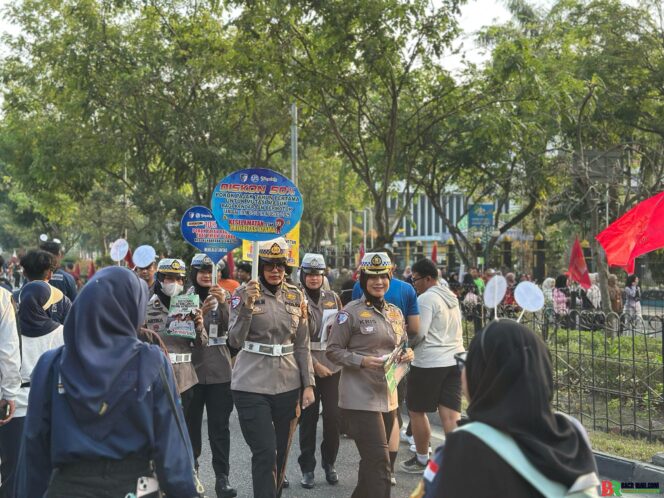 
					Masyarakat Apresiasi Polisi Lalu Lintas Hadirkan Edukasi Humanis di CFD Pekanbaru