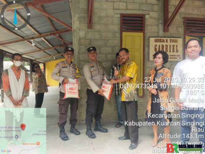 
					Polsek Singingi Laksanakan Kegiatan Minggu Kasih di Gereja Gabriel, Wujud Kepedulian dan Kedekatan Dengan Masyarakat