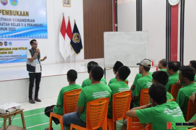 
					Pelatihan Pembesaran Ayam Petelur untuk WBP Lapas Kelas IIA Pekanbaru: Upaya Meningkatkan Kemandirian dan Keterampilan