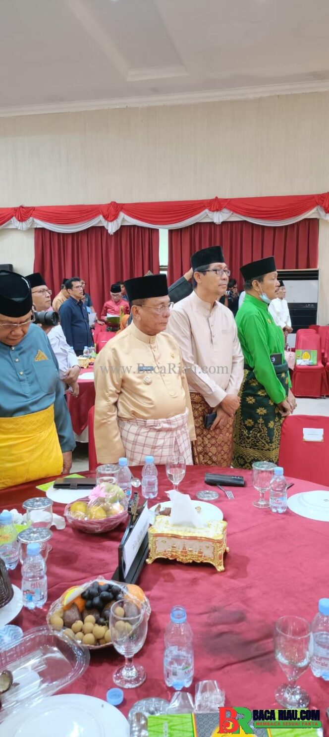 
					Perkuat Marwah Melayu Riau, Bupati Rohil Bistamam Hadiri Pengukuhan Pengurus FKPMR