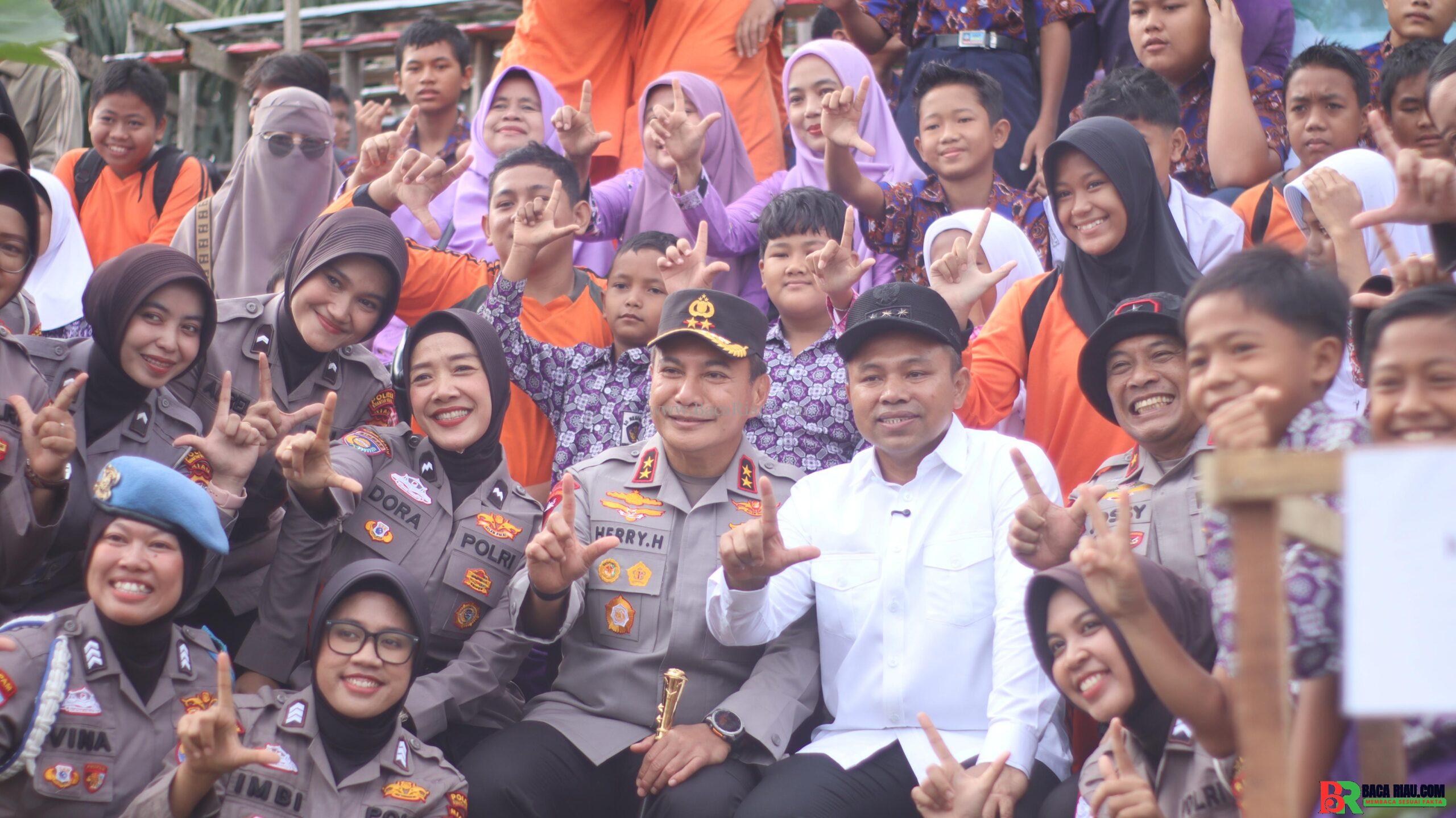 Apel Gelar Pasukan Ops Peti Kuantan 2025, Pemprov Riau dan Polda Berkomitmen Wujudkan Zero Peti di Kuansing
