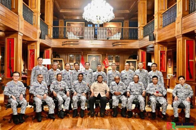 
					Beri Pengarahan Retret KADIN 2025, Presiden Prabowo Ajak Wujudkan Indonesia Incorporated