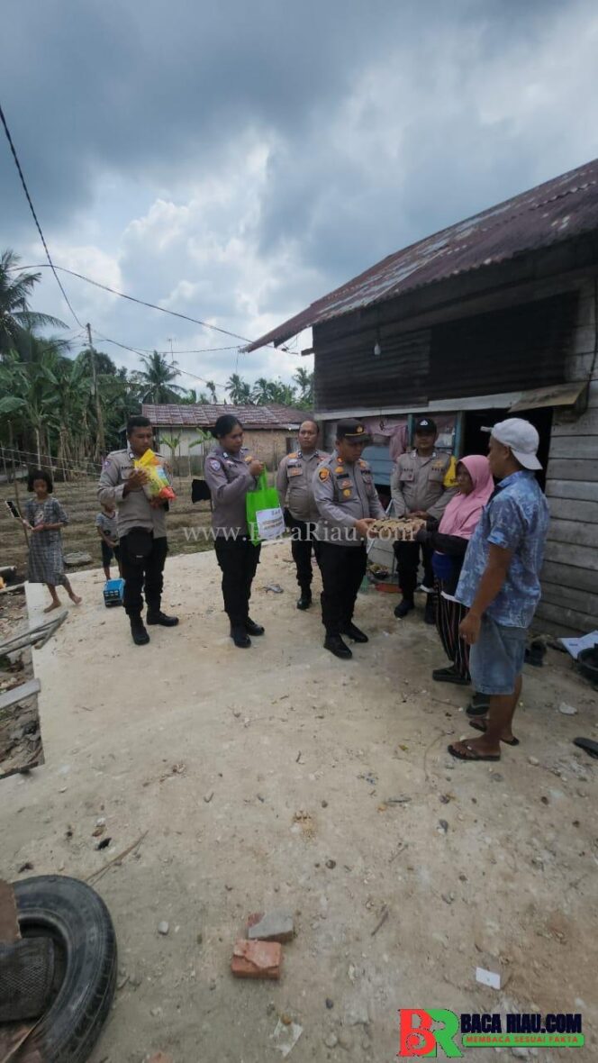 
					Jumat Berkah: Polri Pererat Silaturahmi dengan Masyarakat Pulau Sarak, Tegaskan Kamtibmas!