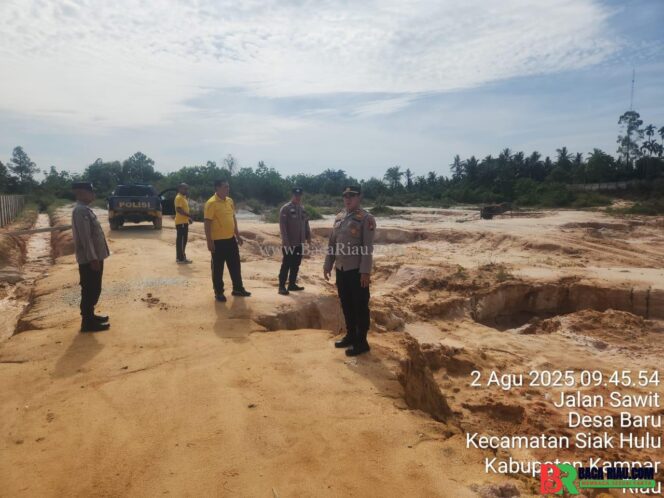 
					Tim Kepolisian Pastikan Informasi Galian C di Jalan Sarimadu, Siak Hulu
