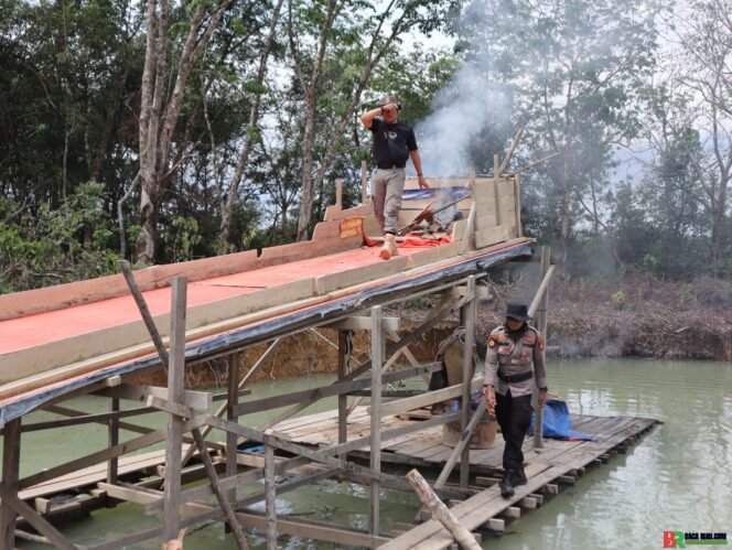 
					Operasi PETI Kuantan 2025 Hari Ke-5, Polres Kuansing dan Polda Riau Musnahkan 58 Rakit PETI di Sejumlah Lokasi