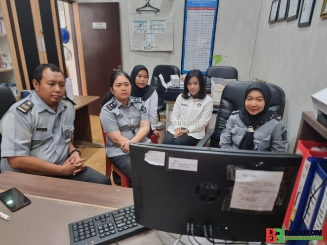 
					Terus Tingkatkan Layanan Kesehatan, Lapas Pekanbaru Ikuti Sosialisasi Optimalisasi Pelaksanaan Rehabilitasi Pemasyarakatan Semester II
