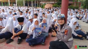 Ditlantas Polda Riau Gelar Police Goes to School & Green Policing di SMAN 12 Pekanbaru