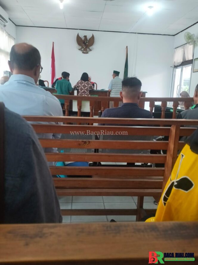 
					H Andri Kembali Gugat Arbakmis di Pengadilan