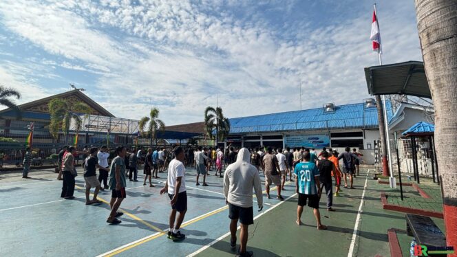 
					WBP Lapas Kelas IIA Pekanbaru Jaga Kesehatan dengan Senam Pagi Rutin