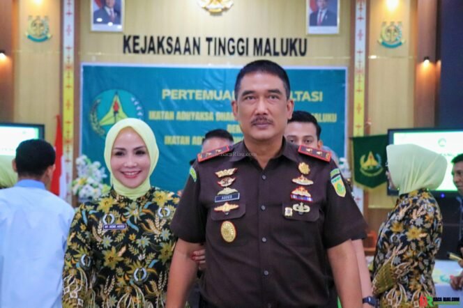 
					Kajati Maluku Agoes Sp, Apresiasi Kebersamaan dan Keharmonisan Ikatan Adhyaksa Dharmakarini Wilayah Maluku 