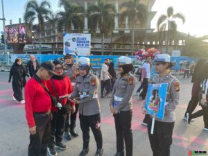 AKP Fauza Hanes Tiara Pimpin Giat Polantas Menyapa di Kawasan CFD Pekanbaru