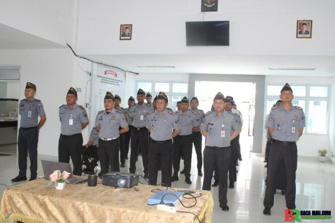 
					Lapas Narkotika Rumbai Ikuti Apel Bersama Kementerian Koordinator Hukum, HAM, Imigrasi, dan Pemasyarakatan Secara Virtual