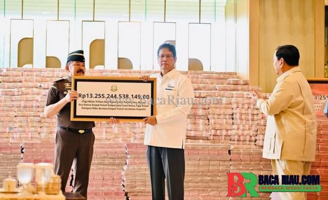 
					Penyerahan Uang Pengganti Kerugian Negara Rp13,2 Triliun Perkara CPO Minyak Goreng Terdakwa Korporasi