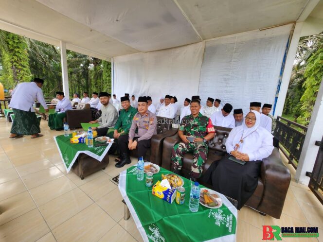 
					Hari Santri Nasional di Kampar Kiri Tengah, Camat Jadi Pembina, Kapolsek Ikut Jaga Keamanan, Santri Siap Menuju Peradaban Dunia