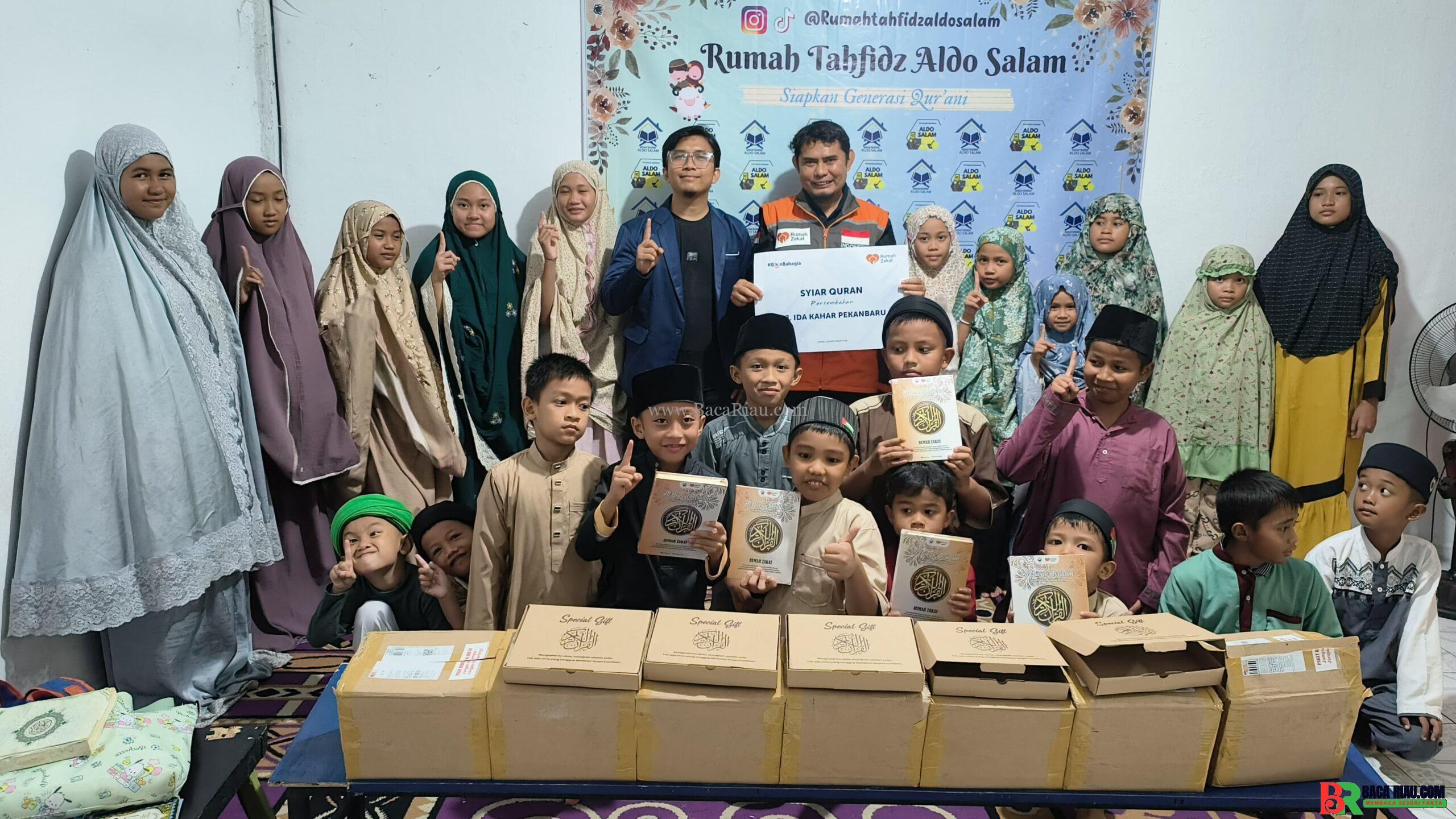 RUMAH ZAKAT SALURKAN BANTUAN SYIAR QUR’AN PERSEMBAHAN HJ. IDA KAHAR DI RUMAH TAHFIDZ ALDO SALAM